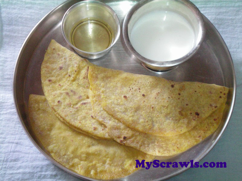 Puran Poli / Holige with Ghee and Milk